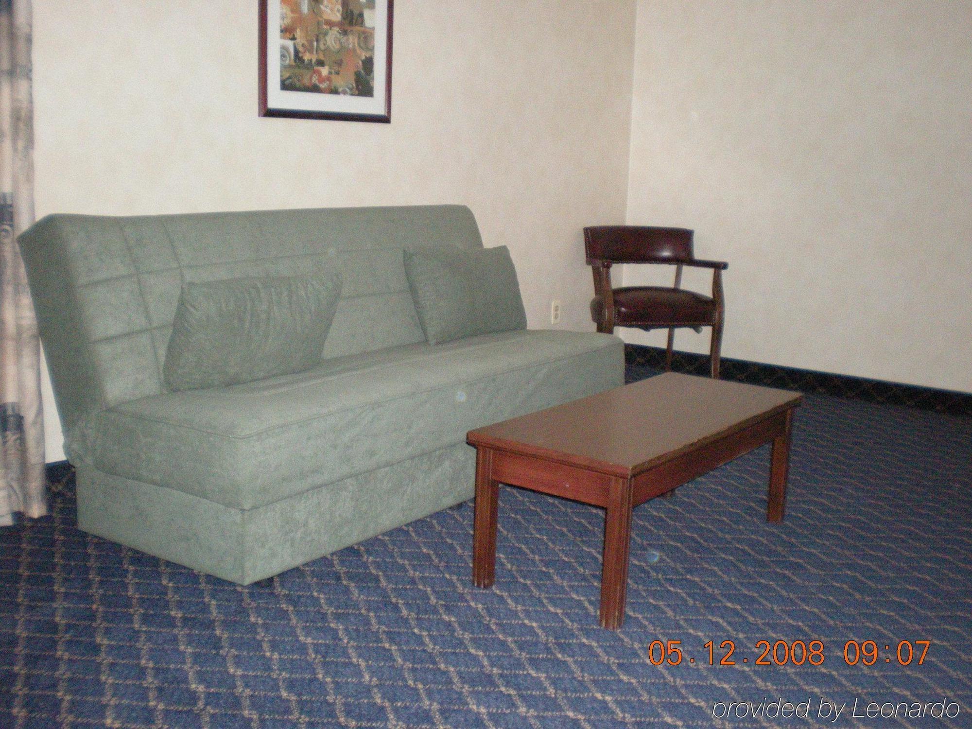 Regency Inn & Suites West Springfield Phòng bức ảnh