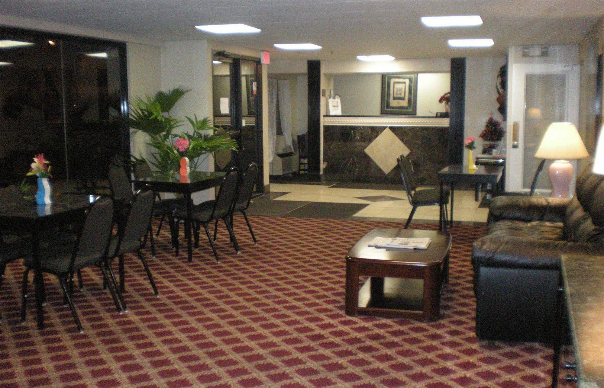 Regency Inn & Suites West Springfield Ngoại thất bức ảnh